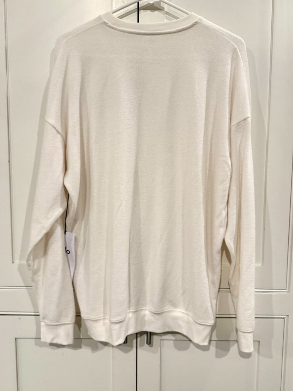 Alo Yoga Soho Pullover Ivory MEDIUM NWT - Picture 3 of 4